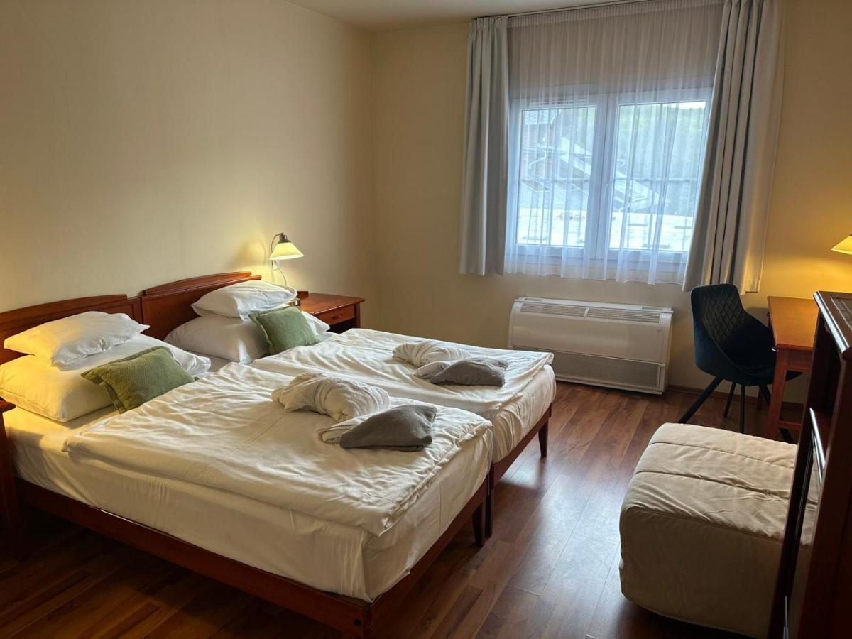 Szent Orban Erdei Wellness Hotel Es Residence Kóspallag エクステリア 写真