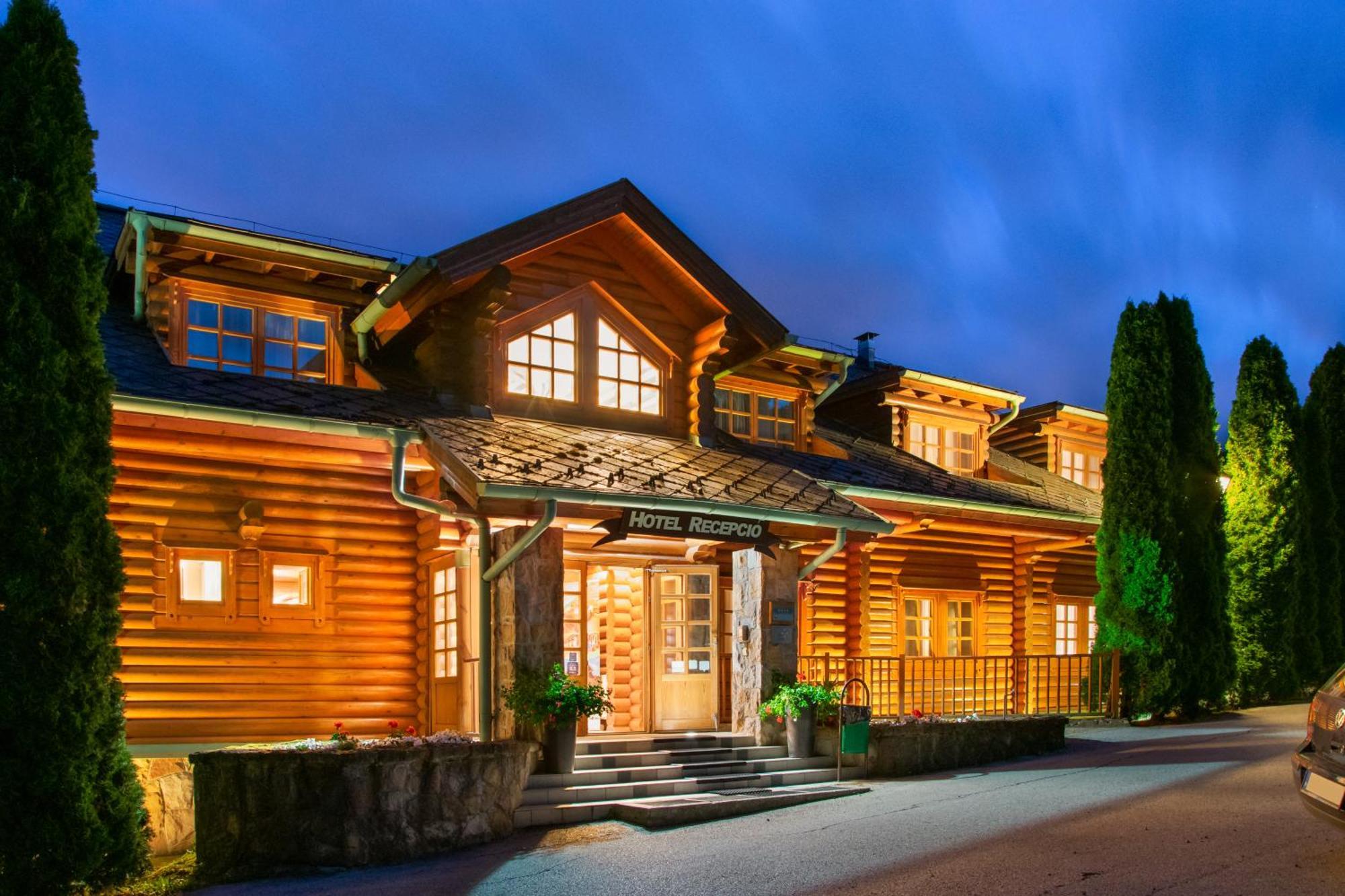 Szent Orban Erdei Wellness Hotel Es Residence Kóspallag エクステリア 写真