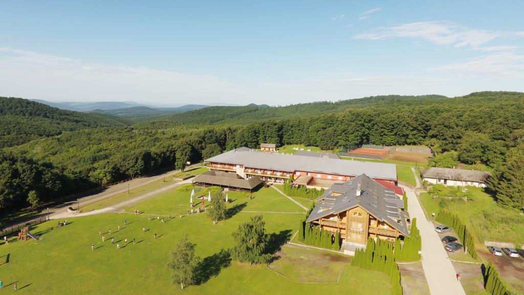 Szent Orban Erdei Wellness Hotel Es Residence Kóspallag エクステリア 写真